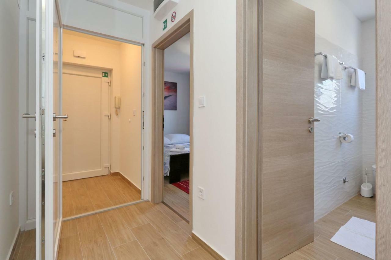 Two New Apartments By The Town Center ซาดาร์ ภายนอก รูปภาพ
