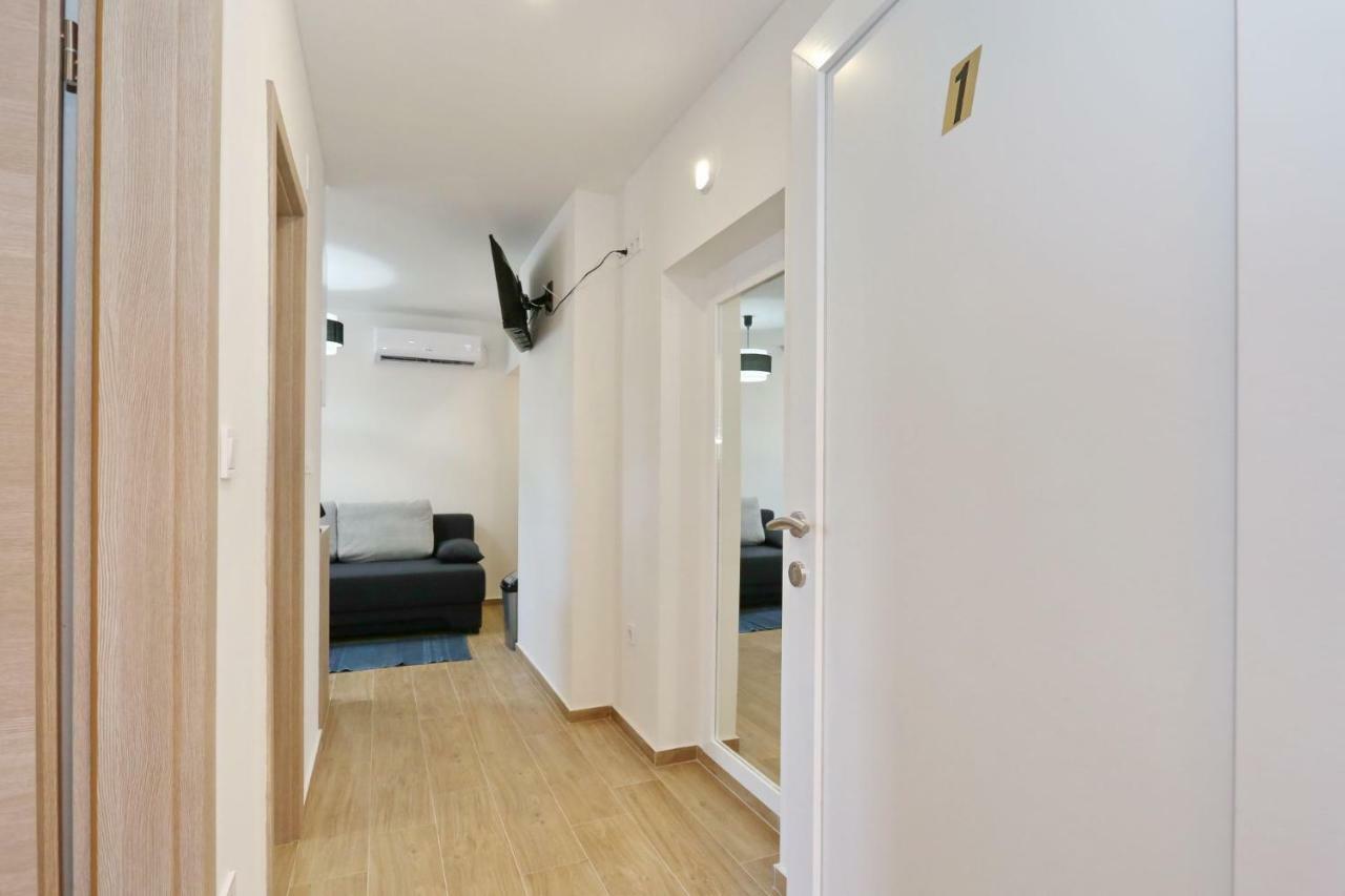 Two New Apartments By The Town Center ซาดาร์ ภายนอก รูปภาพ