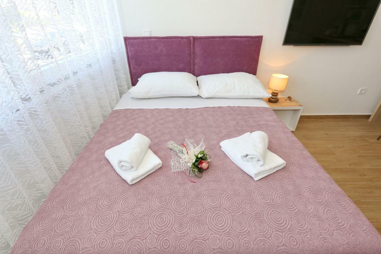 Two New Apartments By The Town Center ซาดาร์ ภายนอก รูปภาพ