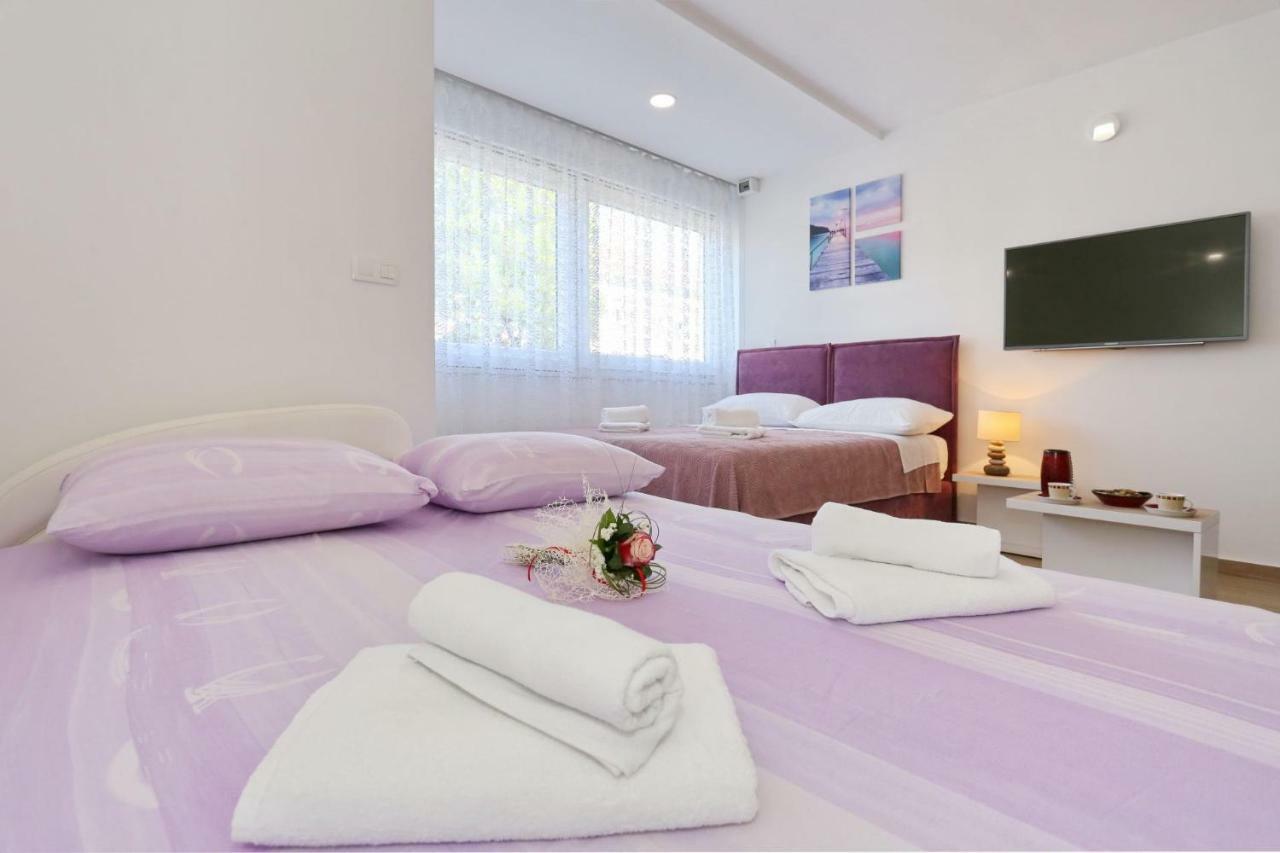Two New Apartments By The Town Center ซาดาร์ ภายนอก รูปภาพ