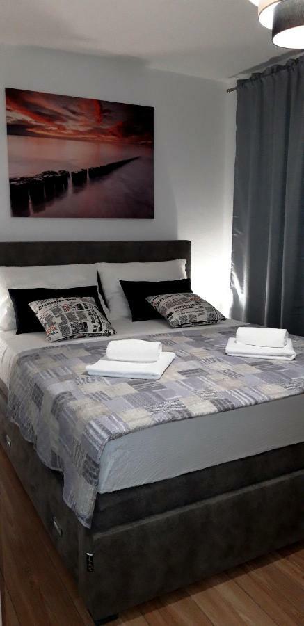 Two New Apartments By The Town Center ซาดาร์ ห้อง รูปภาพ